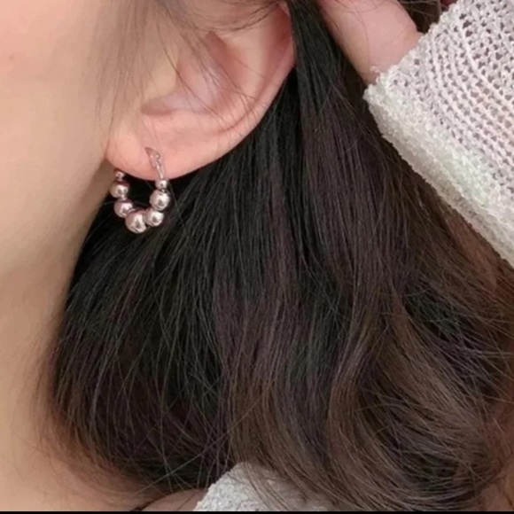 Sterling Silver Beaded Chunky Hoop Earrings Brand New - Picture 2 of 3